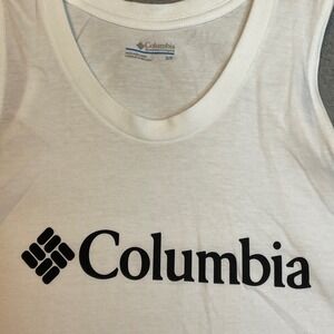 Columbia North Cascades Tank Top Women's White Sleeveless Logo Athletic Small